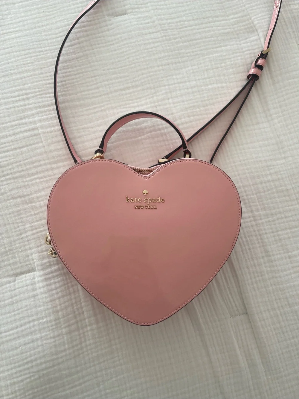 kate spade blush pink heart-shaped crossbody bag - Picture 2 of 7